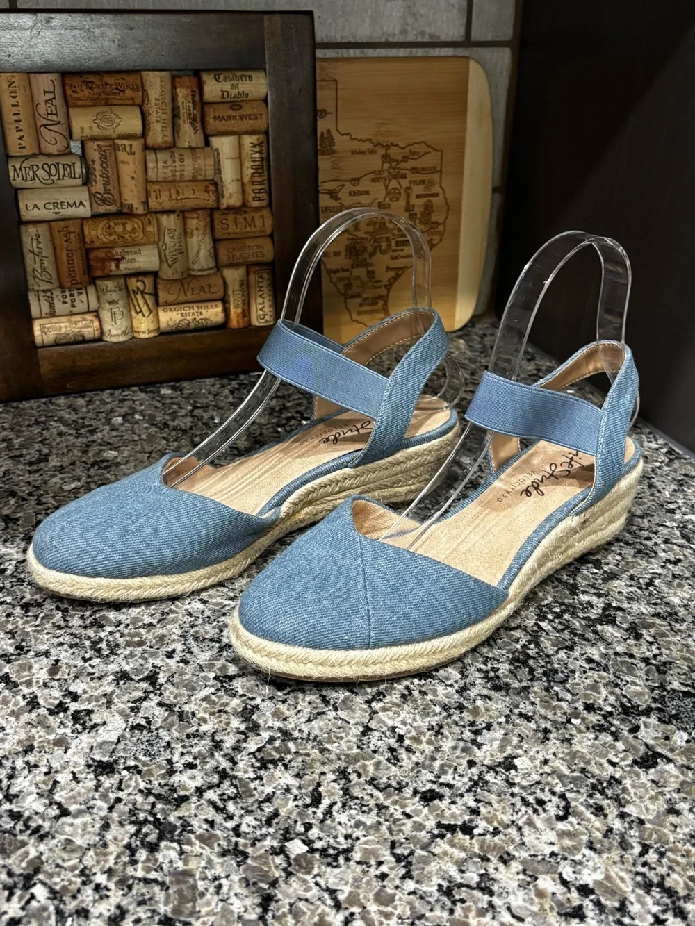 Life Stride Velocity Kimmie Blue Denim Wedge Heels Size 7 1/2